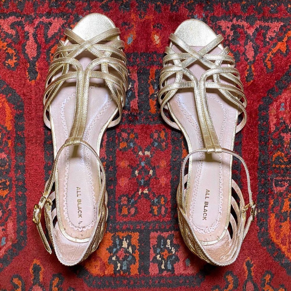*Shimmery* Gold  - Sandals - Size 40 EU